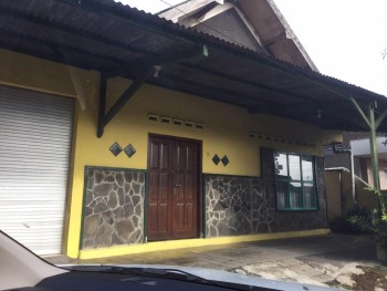 Rumah Second Siap Huni Jl Banyu Putih Dekat Pusat Kota Blimbing Malang #1