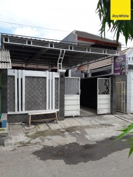 Dijual Cepat Rumah Lokasi Strategis Di Jl Petemon Surabaya #1