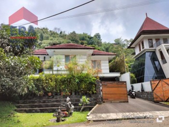 Rumah Komplek Villa Trinity Lembang Sersan Bajuri Bandung Barat #1
