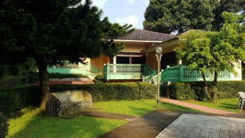 Dijual Villa Hitung Tanah Daerah Cisarua Dekat Hotel Safari Jln Siliwangi #1