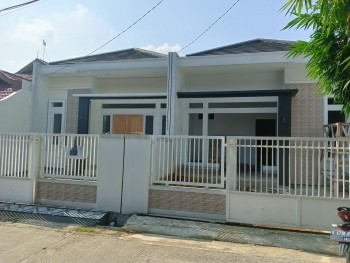 Rumah Baru Siap Huni Dekat Jalan Raya Kodau Jatimekar #1