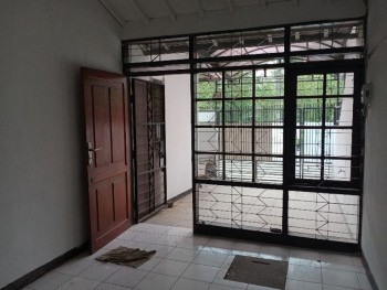 Rumah Terawat Siap Huni Taman Holis Indah Bandung #1
