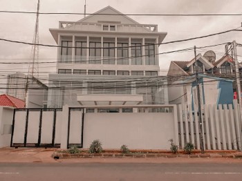 Gedung Kantor Di Kebun Jeruk  Jakarta Barat #1