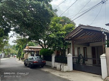 Miliki Segera Rumah Klasik Nuansa Belanda  Jln Mangga Sayap Riau Lokasi Sangat Premium #1
