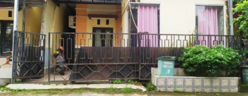 New Listing Dijual Rumah Lokasi Di Komplek Permata Hijau Plaju Palembang #1