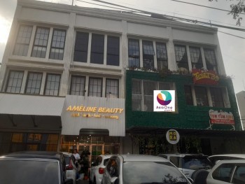 Disewakan Ruko Gandeng Lantai 2 Saja Di Tebet Jakarta Selatan #1