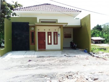 Rumah Di Perum Indent 43 Unit  Lokasi : Ngadirojo Wonogiri #1