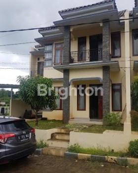 Rumah 2 Lantai Rahayu Residence Serang Banten #1