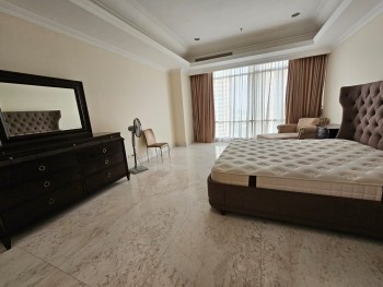 Apartment Disewakan Botanica 3+1br Ada Studyroom Uk 288m2 At Jakarta Selatan #1
