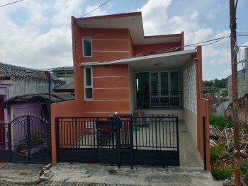 Rumah Baru 2 Lantai Lokasi Ketileng Indah Sendangmulyo Semarang #1