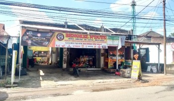 Disewakan 2 Unit Kios 1 Lantai Cocok Untuk Bisnis Di Jl. Pipareja Palembang #1