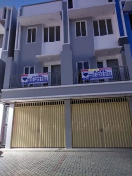 Disewakan Ruko Jalan Raya Mutiara Gading City Dekat Green Ara Residence #1