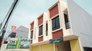 Dijual Ruko Baru Exclusive 2 Lantai Dengan Lokasi Di Pinggir Jalan #1