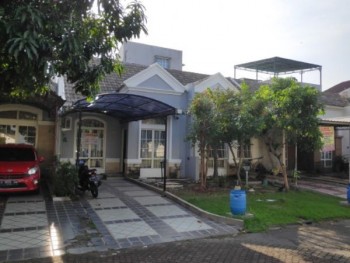 Disewakan Rumah Di Cluster Adenia Graha Padma Semarang Barat #1