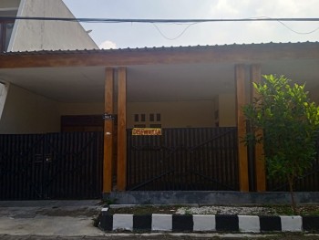 Rumah Disewa Rungkut Asri Surabaya #1