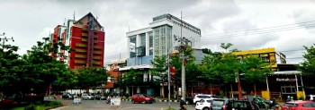 Gedung Dijual Jl. Somba Opu, Pantai Losari, Makassar Jalan Somba Opu, Ujung Pandang, Makassar, Sulawesi Selatan #1