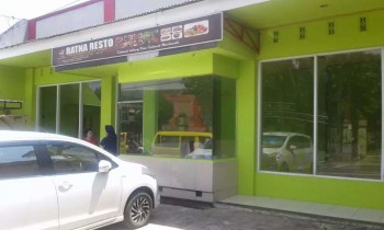Harga Terjun Bebas. Bekas Rumah Makan Beserta Rumah Di Sukabumi #1