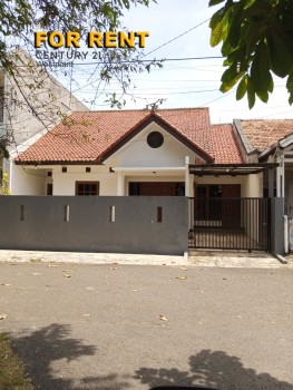 Di Sewakan Rumah Siap Huni 4 Kamar Cocok Untuk Kantor Di Jl. Turangga Bandung #1
