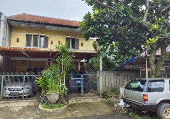 Rumah Mainroad Strategis Sayap Gatot Subroto Bandung #1