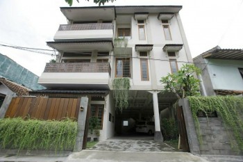Komersial Modern Guesthouse  Sleman Daerah Istimewa Yogyakarta #1