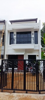 Rumah Baru 2 Lantai Bebas Banjir Di Perum Kodau, Dekat Tol Jatiwarna, Bekasi #1