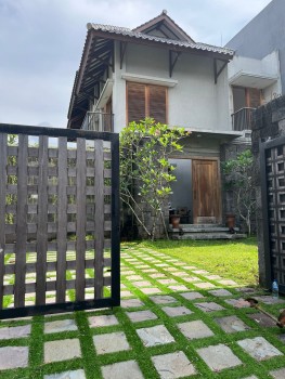 Rumah Dan Kolam Renang Dijual Kawasan Araya Blimbing Malang #1