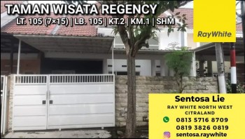 900 Jt-an Rumah Taman Wisata Regency- 2 K.tidur Modern Minimalis Dekat The Greenlake Citraland Surabaya #1