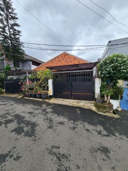 Rumah Asri Dijual Di Mampang Prapata Jakarta Selatan #1