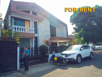 Di Sewakan Rumah Siap Huni 7 Kamar Di Jl. Guntur Sari, Buah Batu Bandung #1