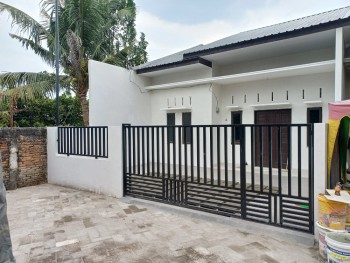 Jual Rumah Baru Di Kota Medan Dekat Merci Waterboom, Asrama Haji Medan, Universitas Sumatera Utara #1
