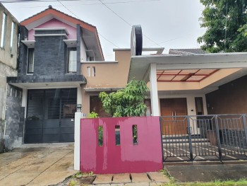 Jual Cepat Rumah 2 Lantai, Bagus Dan Strategis Di Sleman, Jogjakarta #1