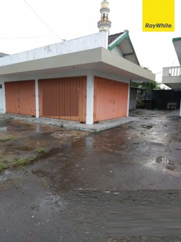 Disewakan Rumah Dan Toko Shm Di Jl Panglima Sudirman, Singosari, Malang #1