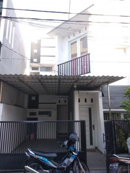 Disewa Rumah Alamuda Residence Surabaya Selatan Dekt Balas Klumprik, Wiyung #1