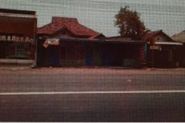 Rumah Dijual Dengan 4 Kamar Tidur Di Pasuruan, Jawa Timur Alamat Property : Jl Raya Gempol Bangil #1