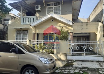 Rumah Di Jl. Mertilang, Bintaro Sektor 9, Tangerang Selatan #1