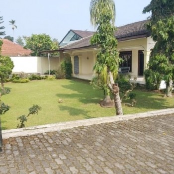 Rumah Villa Dijual Di Puncak Cisarua Bogor View Pegunungan Dekat Taman Safari, Curug Cilember, Pasar Cisarua #1