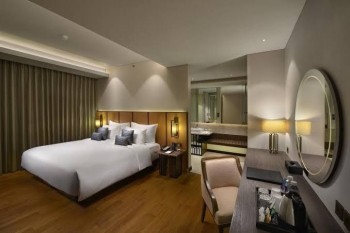 Condotel Mewah Berkelas Hotel Bintang 5 Di Golden Tulip Batu #1