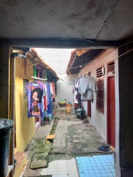 Dijual Kos/kontrakan 15 Pintu.  Pisangan Barat Cirendeu Tangerang Selatan #1