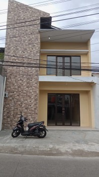 Rumah Baru, 2 Lantai, Non-komplek, Pinggir Jalan, Pondok Cabe #1