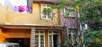 Disewakan Rumah Hoek Di Jalan Utama Di Cipinang Indah Jakarta #1