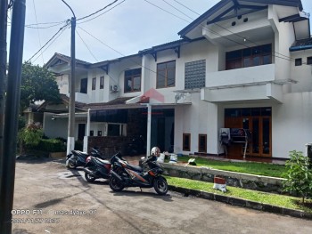 Rumah Dua Lantai Siap Huni Kopo Melati, Lokasi Strategis Dekat Miko Mall #1