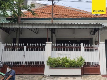 Dijual Rumah 3 Lantai Lokasi Di Jl. Pegirian, Simokerto Surabaya #1