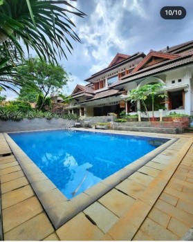 Rumah 2 Lt Dijual Mewah Dan Nyaman Di Pengadegan Pancoran Jakarta Selatan #1