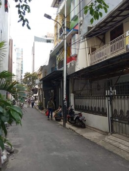 Kost2an 3,5 Lantai Di Kebon Kacang Tn. Abang Jakarta Pusat #1