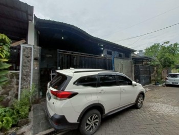 Rumah Perum Oma View Villa Gunung Buring Satelit Cemorokandang Kotamadya Malang 600 Juta #1