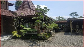 Dijual Rumah Joglo Plus Cafe Cemorokandang Kota Malang 1,850 Milyar #1