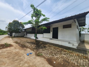 Dijual Tanah + Bangunannya (ex Rumah Makan) Lokasi Pinggir Jalan, Cibitung Bekasi Jawa Batat #1