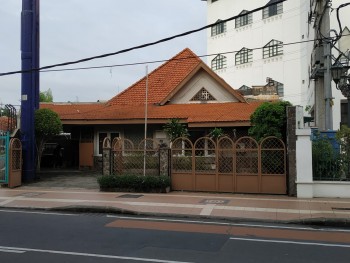 Rumah Dijual Raya Darmo Tegalsari Surabaya #1