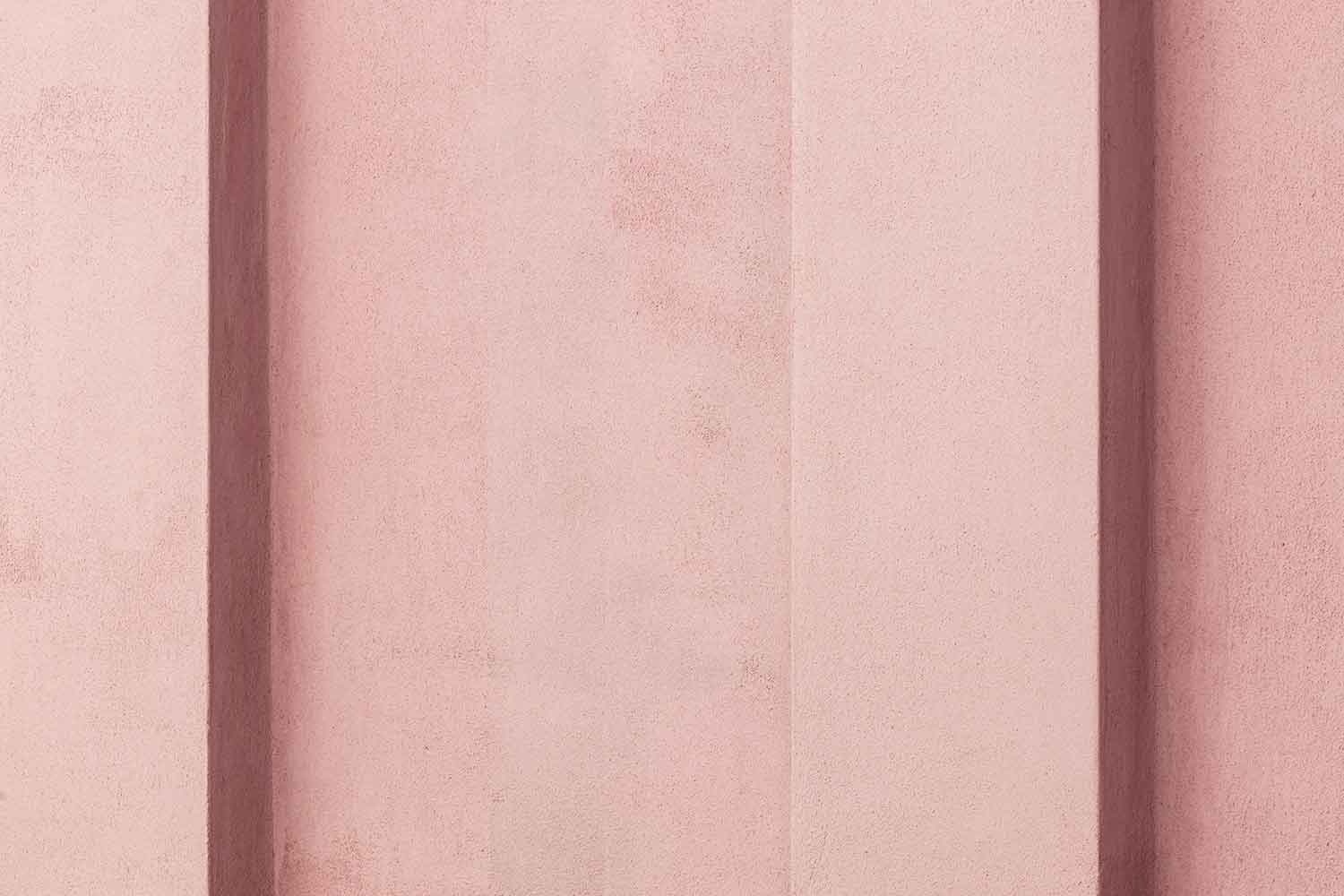 Warna Dusty Pink Yang Penuh Kedamaian